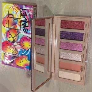 Urban decay Naked smiley Eyeshadow